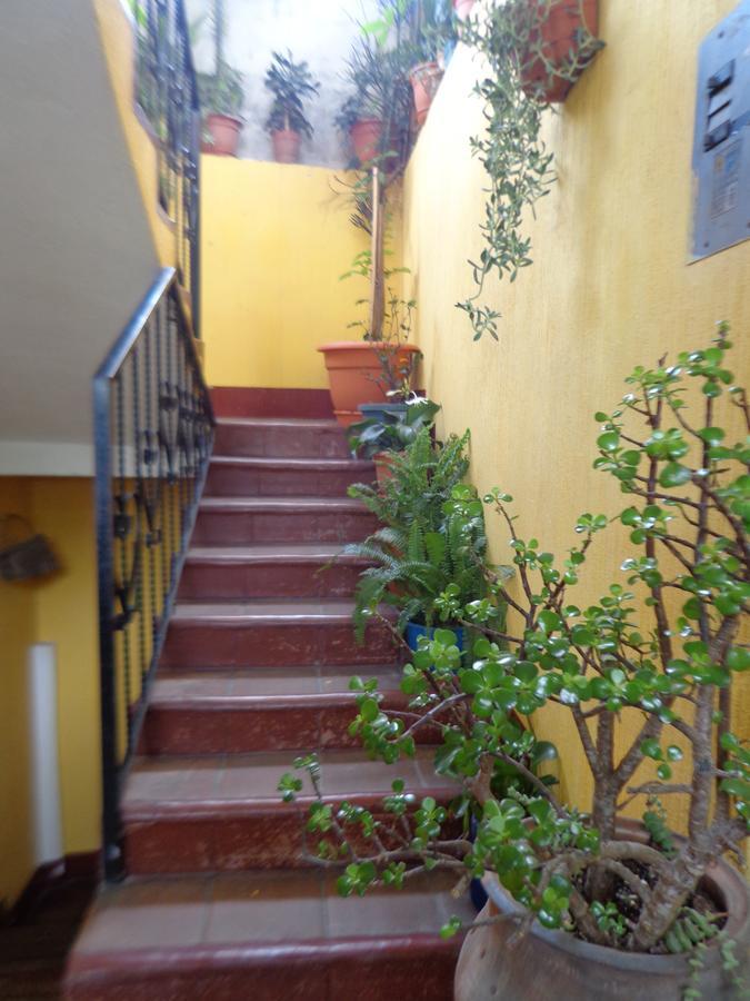 Hotel Encuentro Del Viajero Panajachel Exterior photo