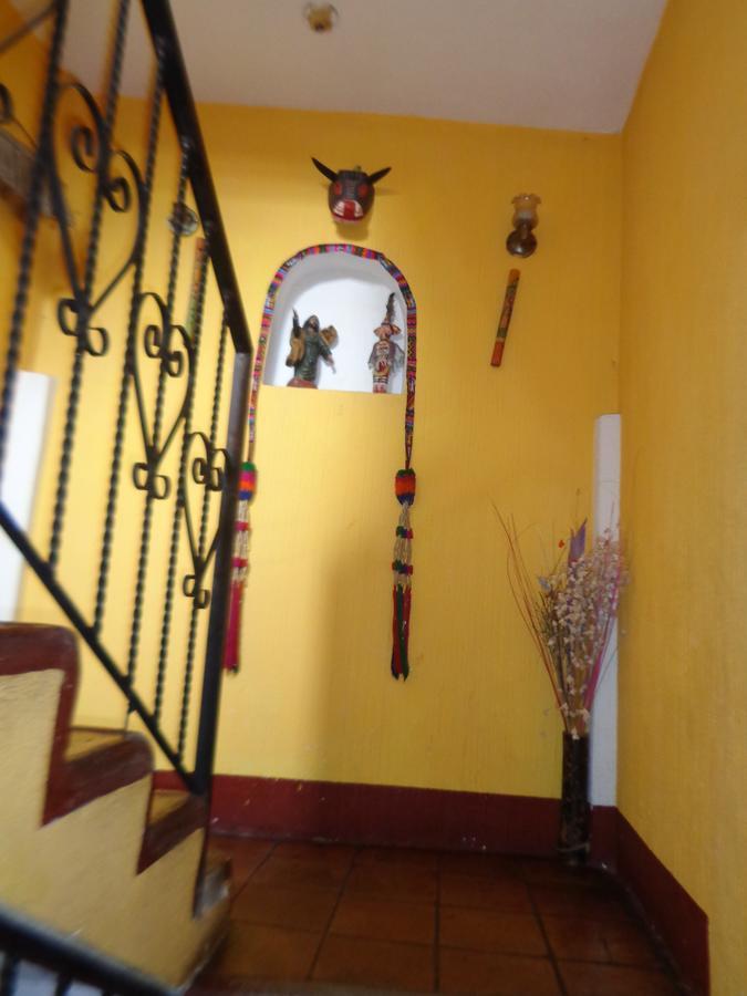 Hotel Encuentro Del Viajero Panajachel Exterior photo